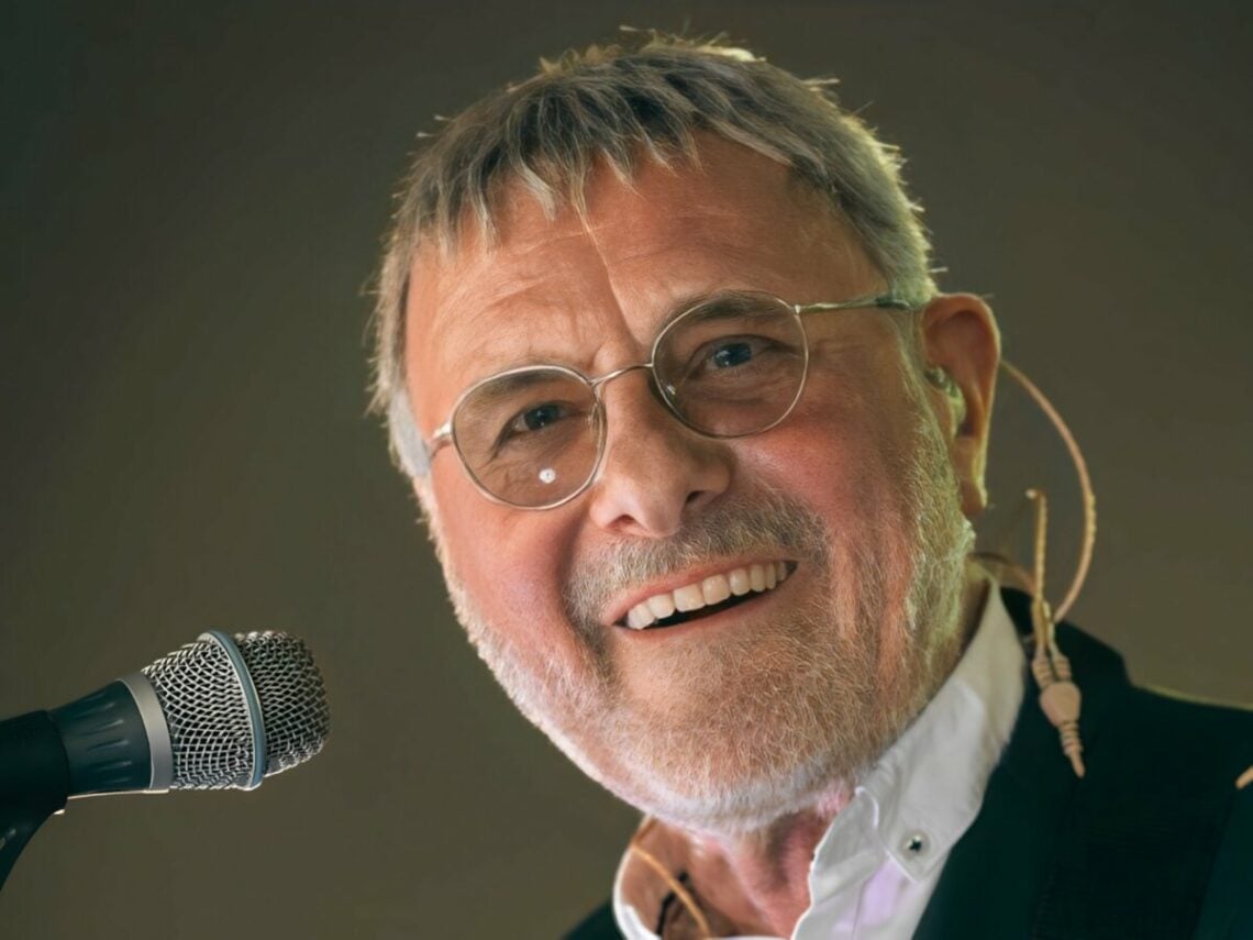 Steve Harley - Far Out Magazine