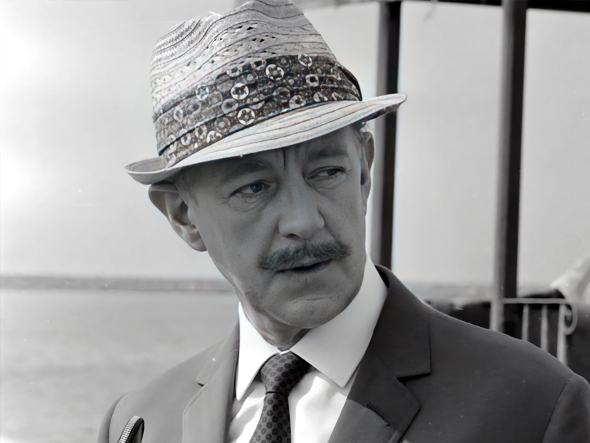 Alec Guinness - 1967 - The Comedians