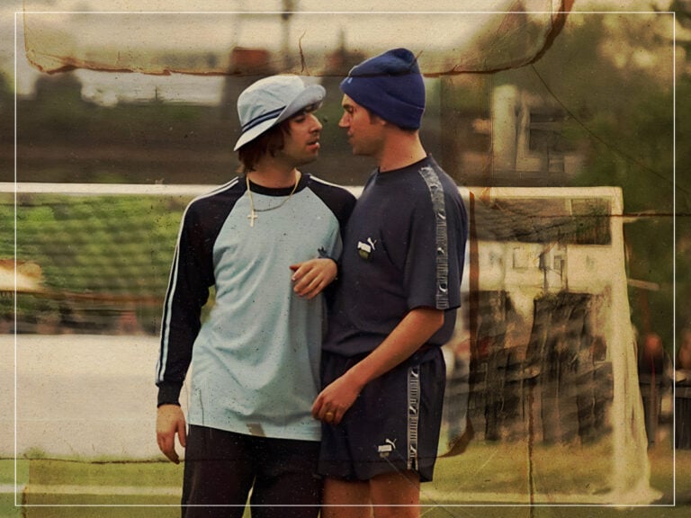 Liam Gallagher - Oasis - Daman Albarn - Blur - Football