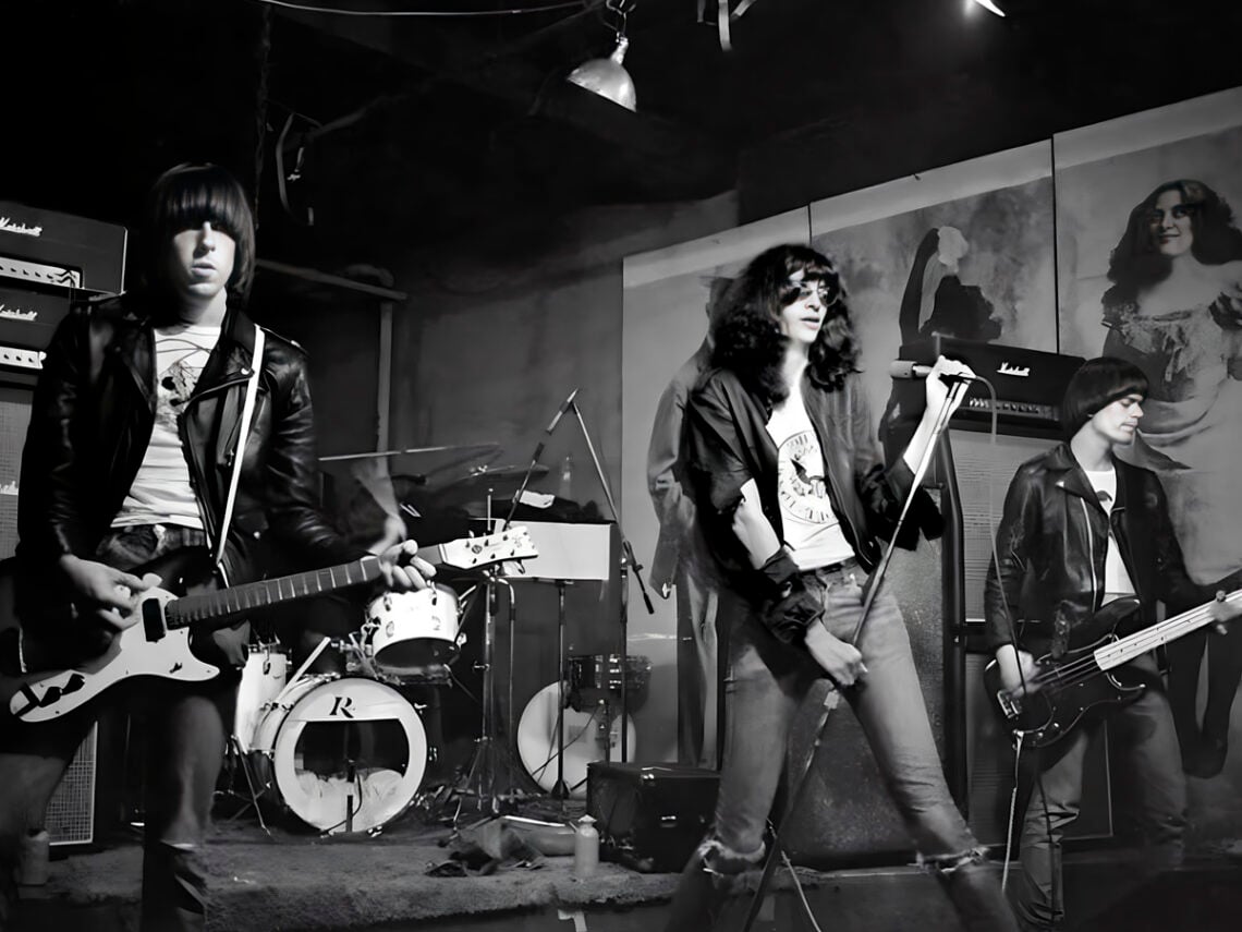 Ramones - 1977