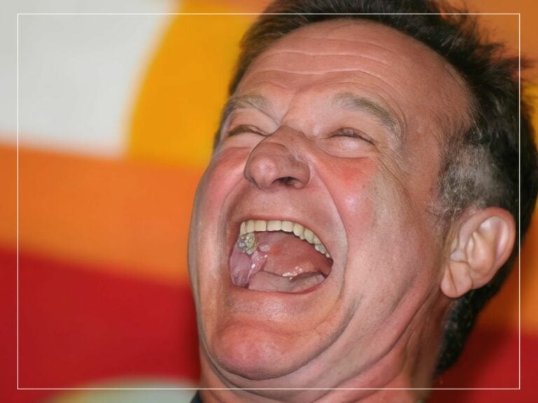 Robin Williams - Laughing - Far Out Magazine.jpg