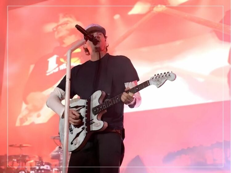 Blink 182 - Tom DeLonge - Far Out Magazine - Reading and Leeds Festival