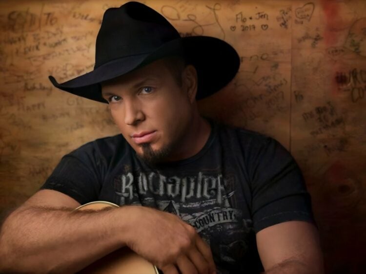 Garth Brooks - Far Out Magazine