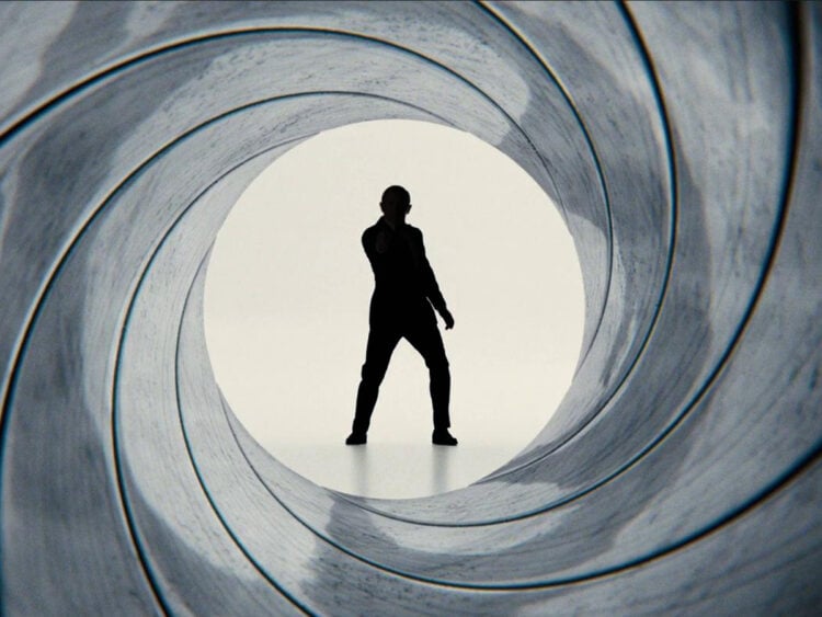 James Bond - General - Gun Barrell - News - Amazon - MGM