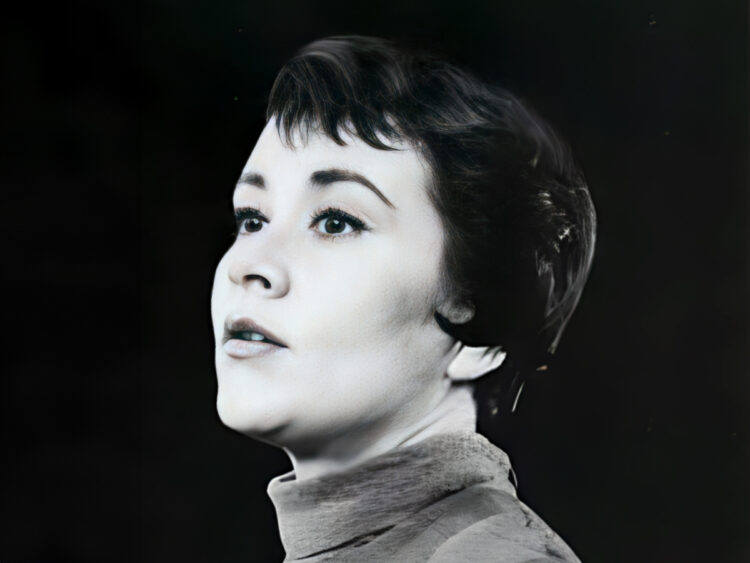 Joan Plowright - Baroness Olivier - Dame Joan Plowright - 1960