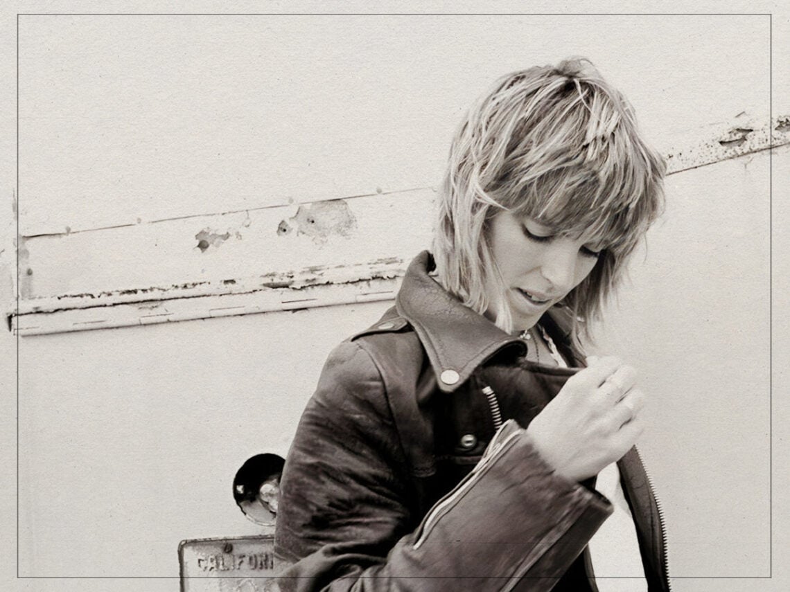 Lucinda Williams - Lucinda Gayl Williams - American singer-songwriter - Guitarist