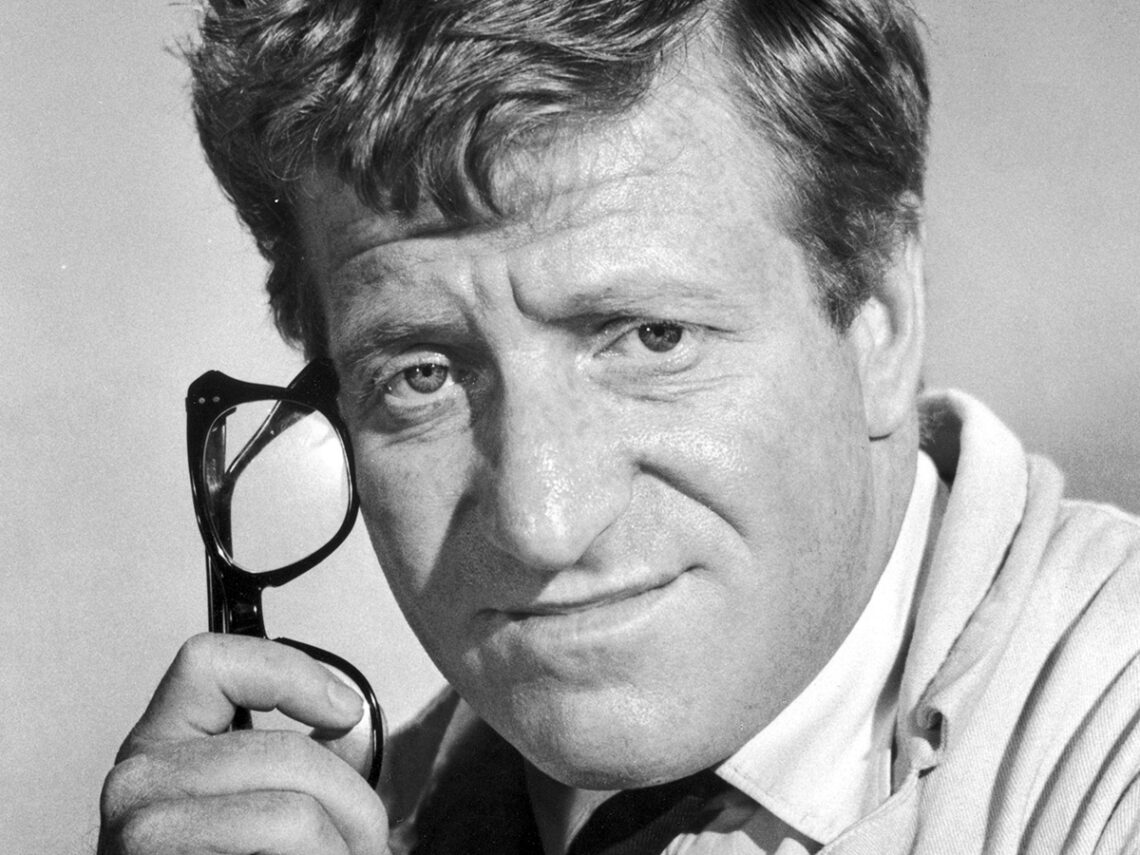 Clive Revill - Actor -