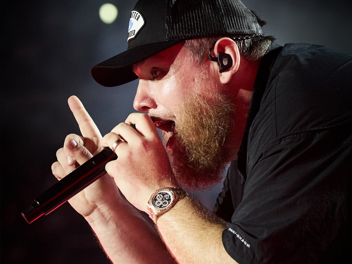 Luke Combs - Country Singer - 2025