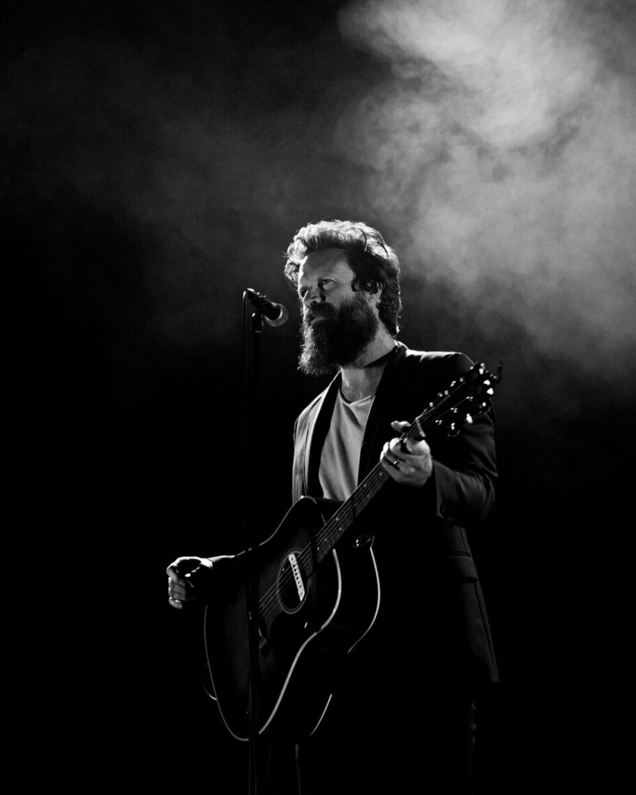And everyone fell in love- Father John Misty at EartH, Hackney - 2025 - Far Out Magazine 03