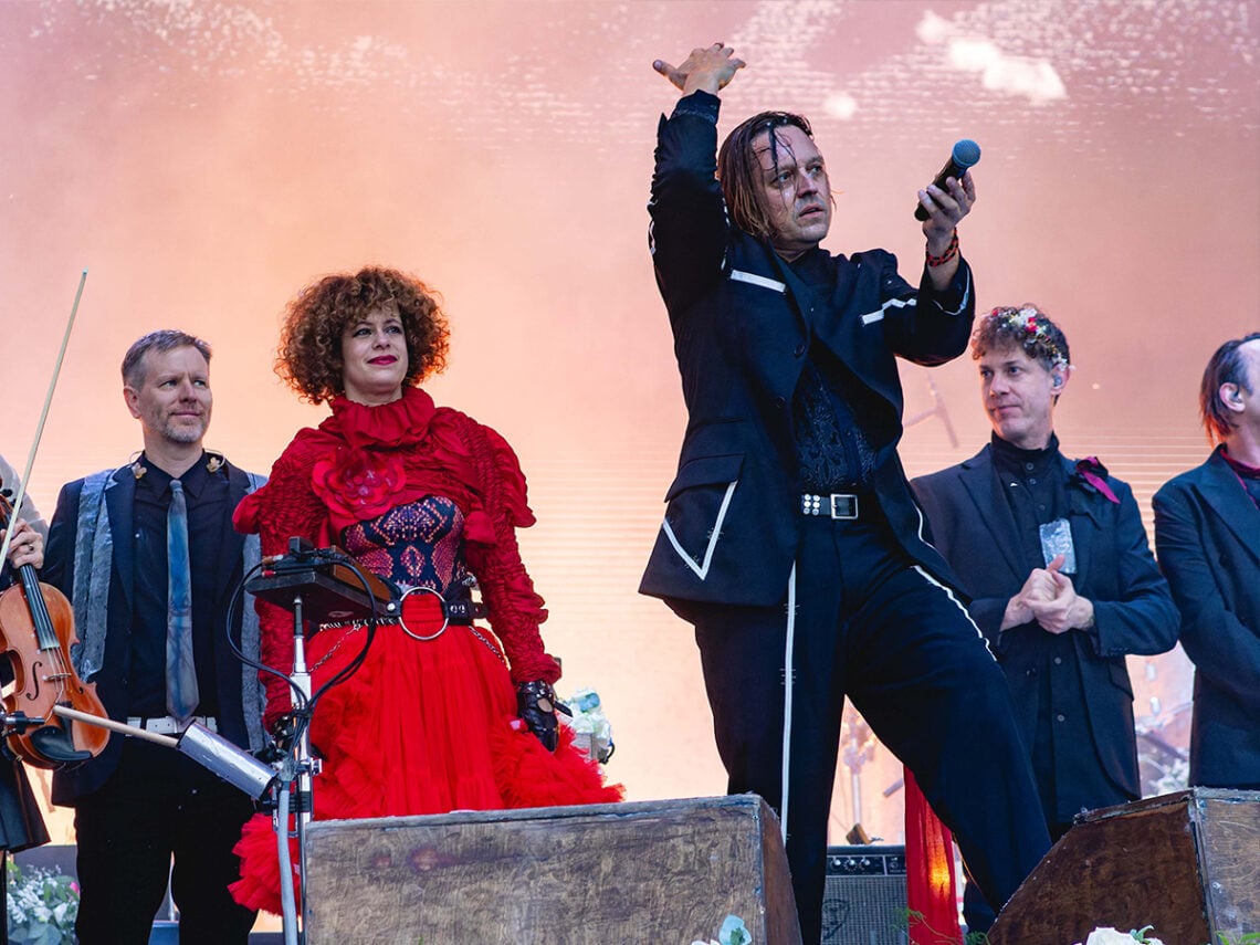 Arcade Fire - 2024 - Dublin - Raph Pour Hashemi