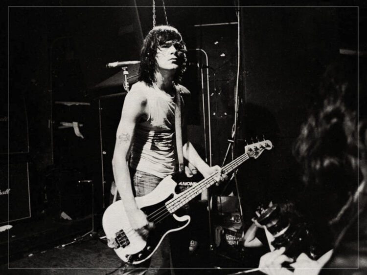 Dee Dee Ramone - Ramones - Bass Player