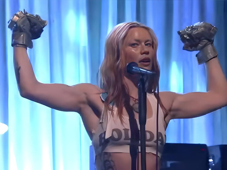 Wet Leg - Catch These Fists Performance - Jimmy Fallon - 2025