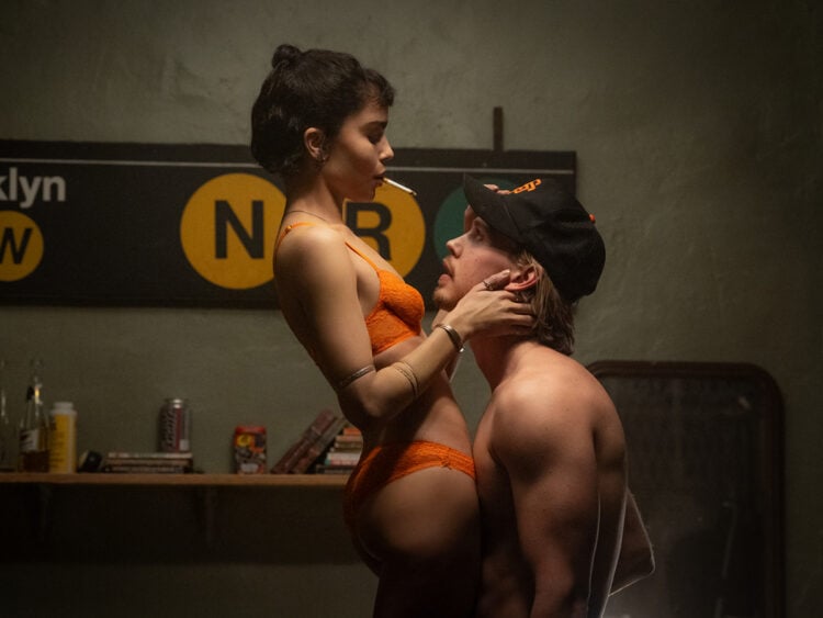 Caught Stealing - 2025 - Darren Aronofsky - Austin Butler - Zoë Kravitz
