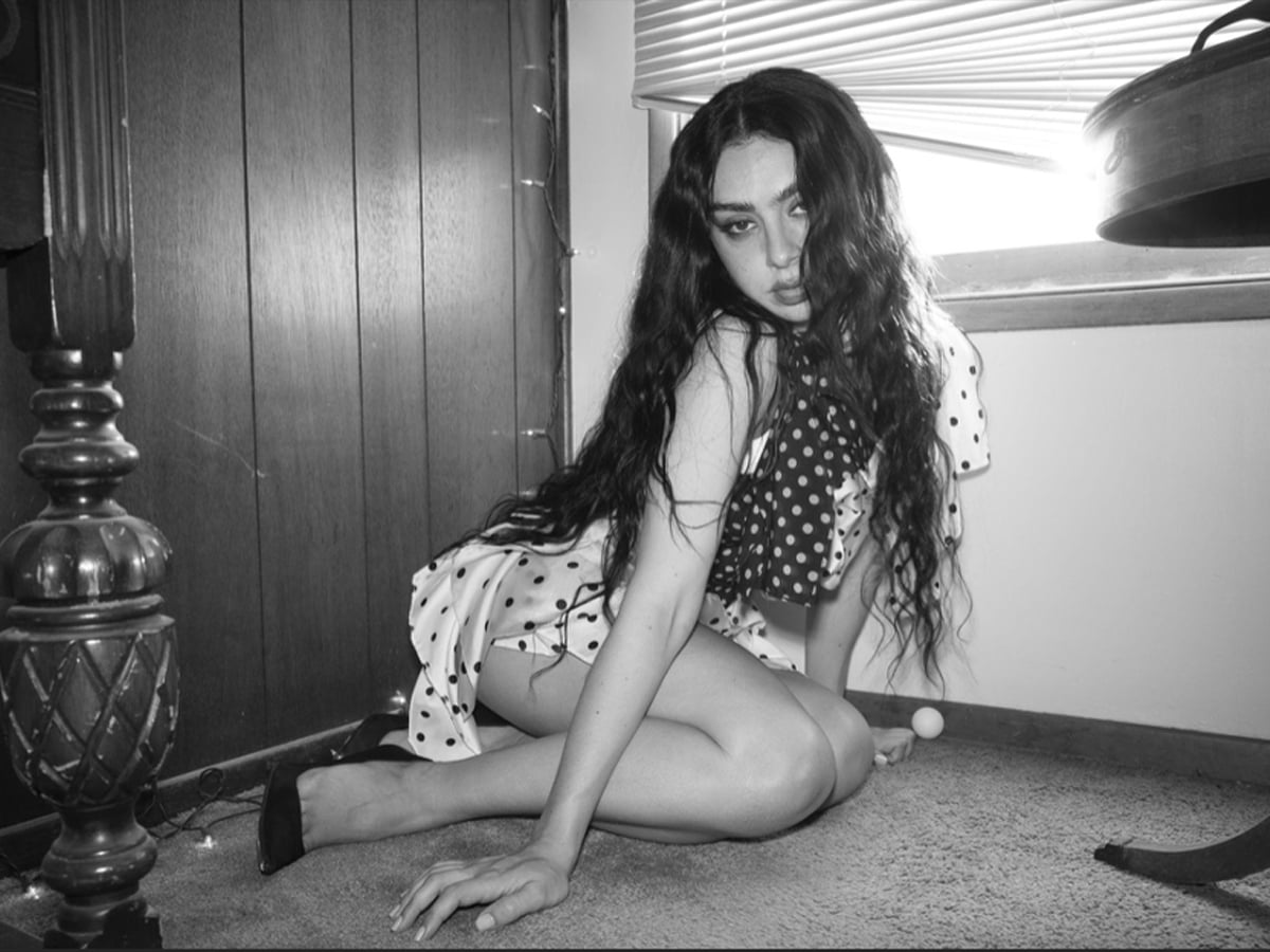 Charli XCX - Stolen Besos - 2025