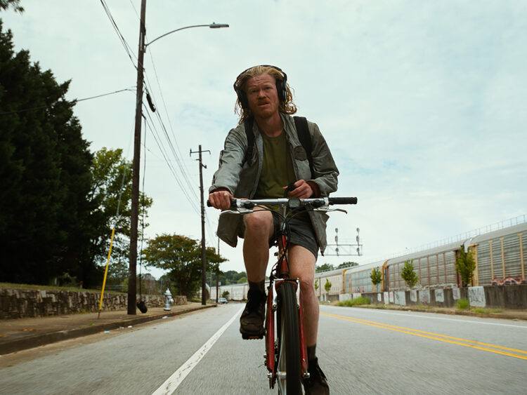 BUGONIA - Jesse Plemons - 2025 - Focus Features