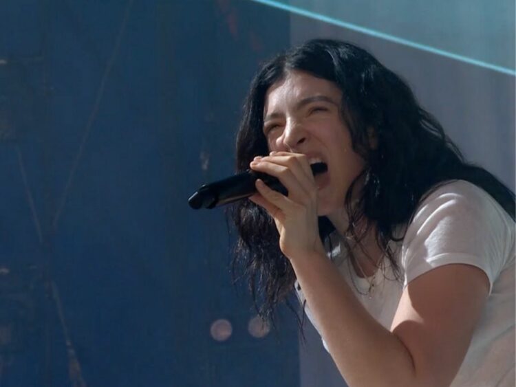 Lorde - Glastonbury - Far Out Magazine (1)