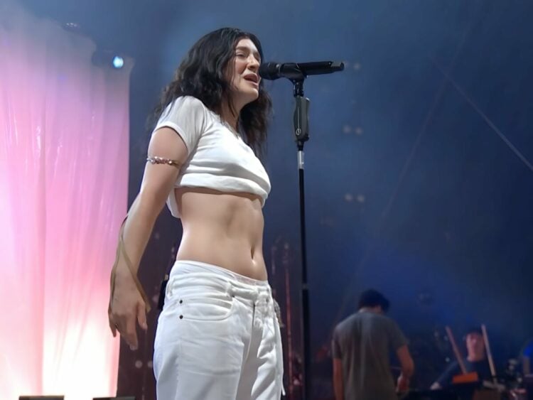 Lorde - Glastonbury - Far Out Magazine