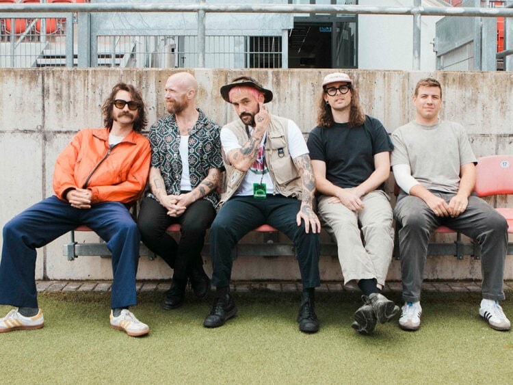 Idles - 2025 - Rabbit Run