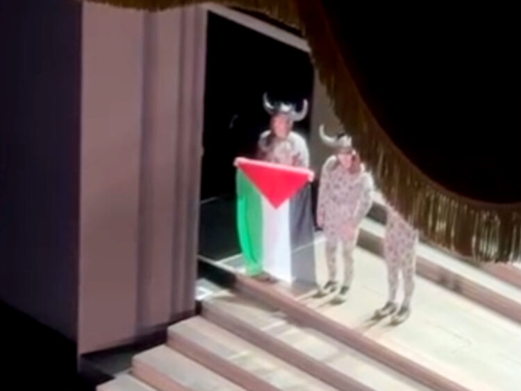 Performer unfurls Palestinian flag on Royal Opera House stage - 2025