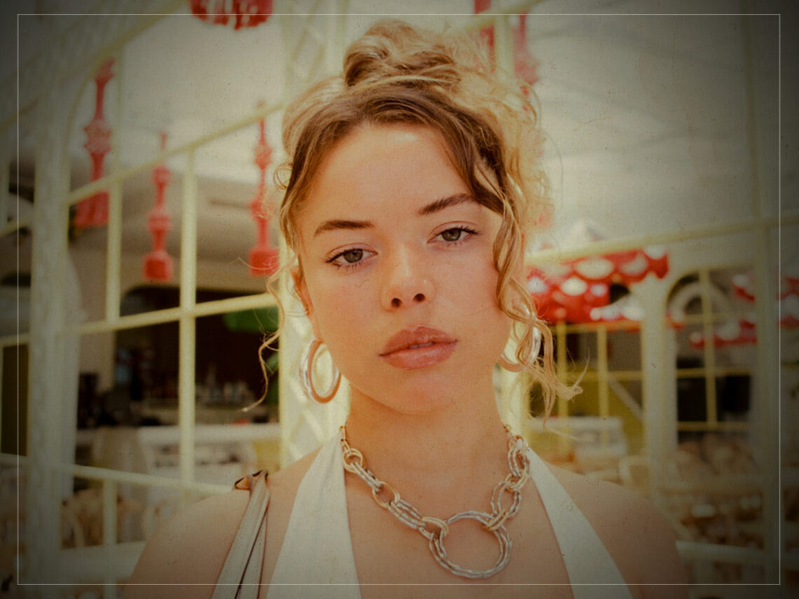 Nülifer Yanya - 2025 - Musician