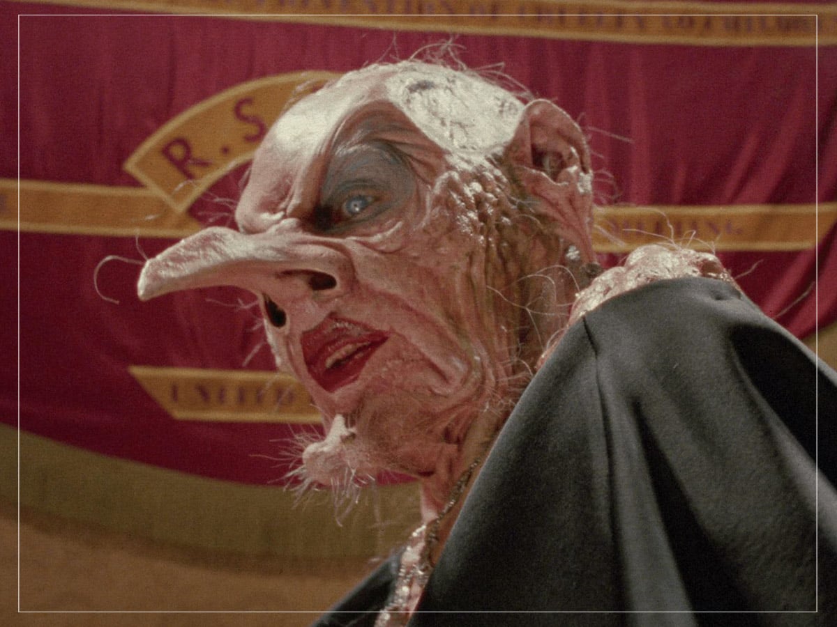 The Witches 'take off your wigs' scene - 1990