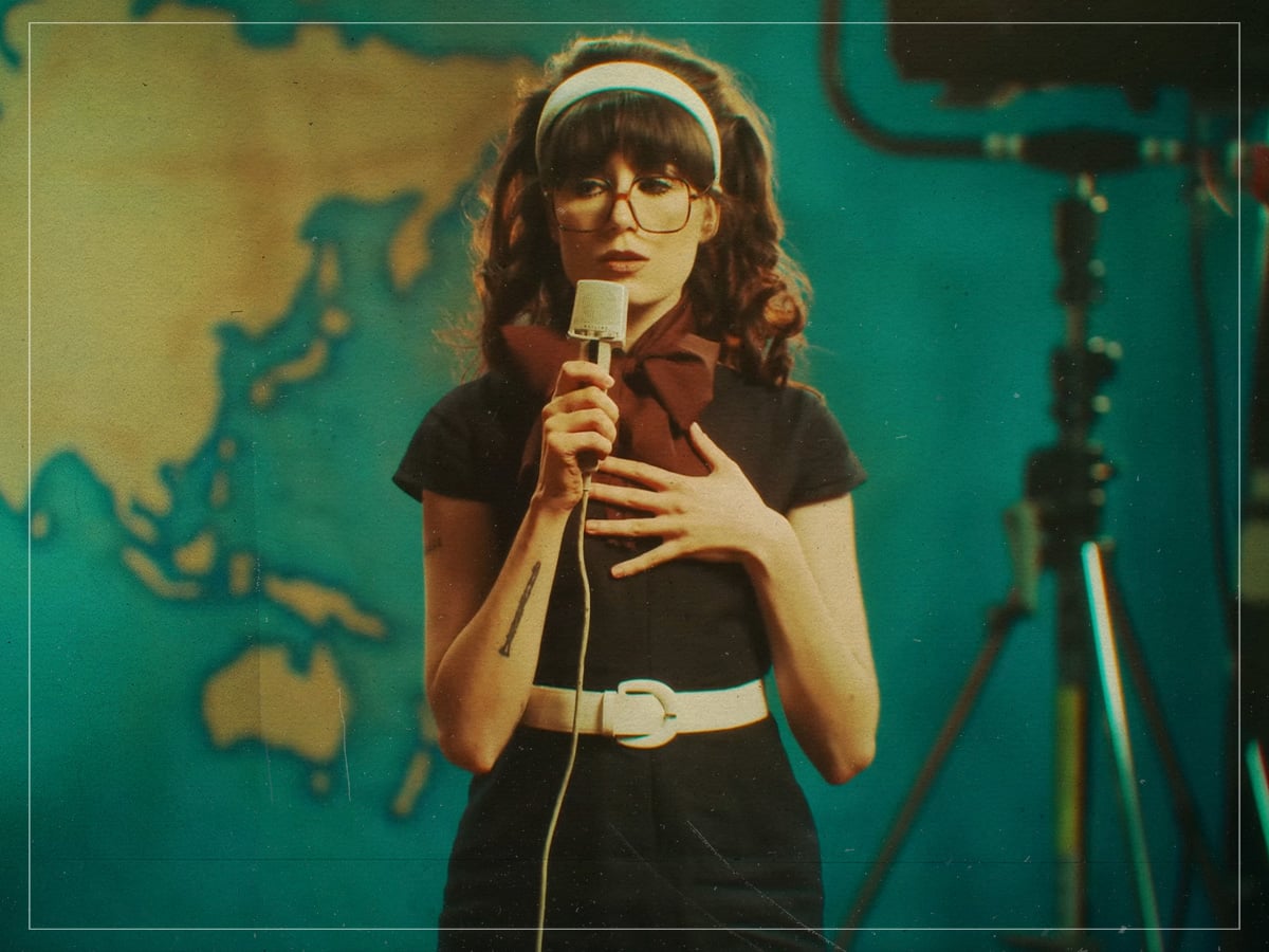 Dodie - I Feel Bad For You, Dave - Music Video