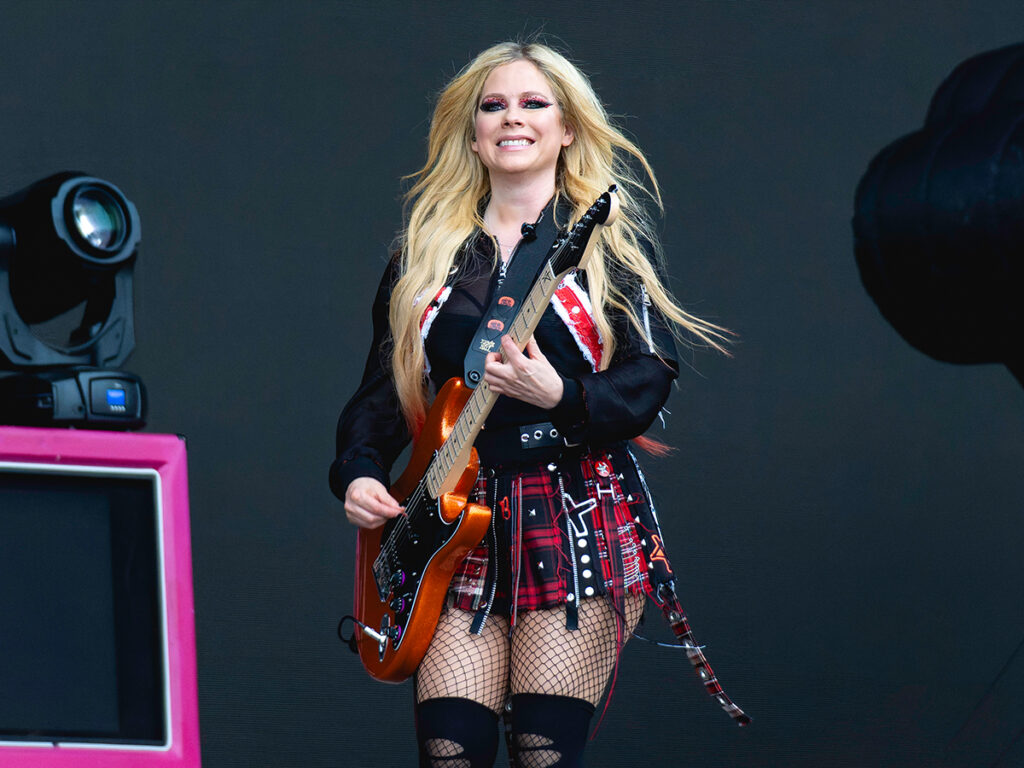 Avril Lavigne - Singer - Musician - 2024