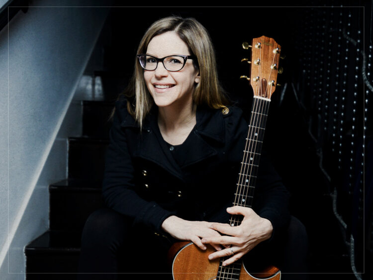 Lisa Loeb - 2013 - Guitarist