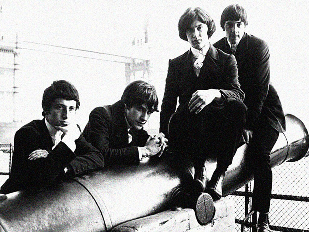 The Kinks - 1964 - London's Tower Bridge