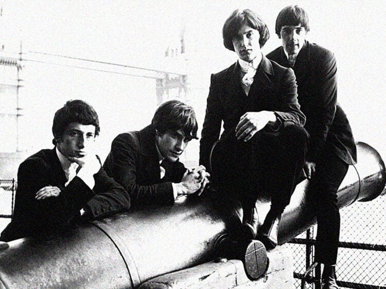 The Kinks - 1964 - London's Tower Bridge