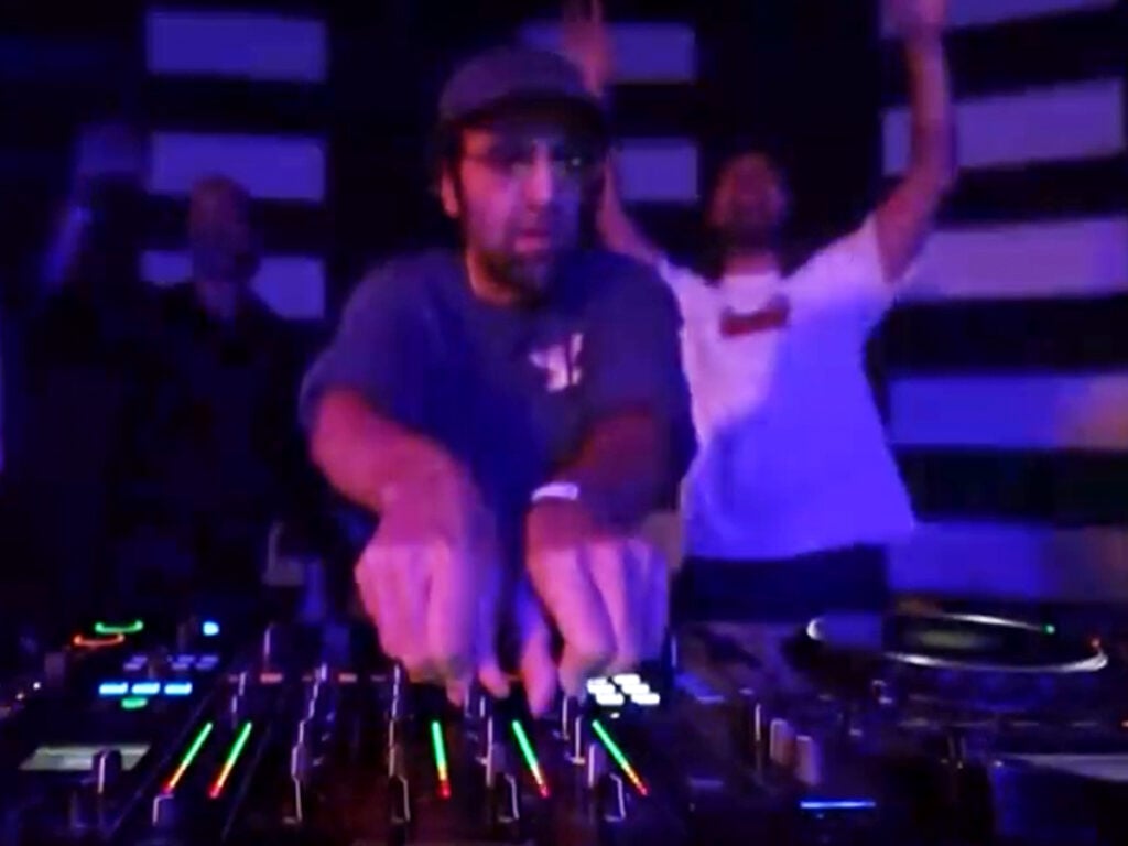 Daft Punks Thomas Bangalter performs first DJ set in 16 years