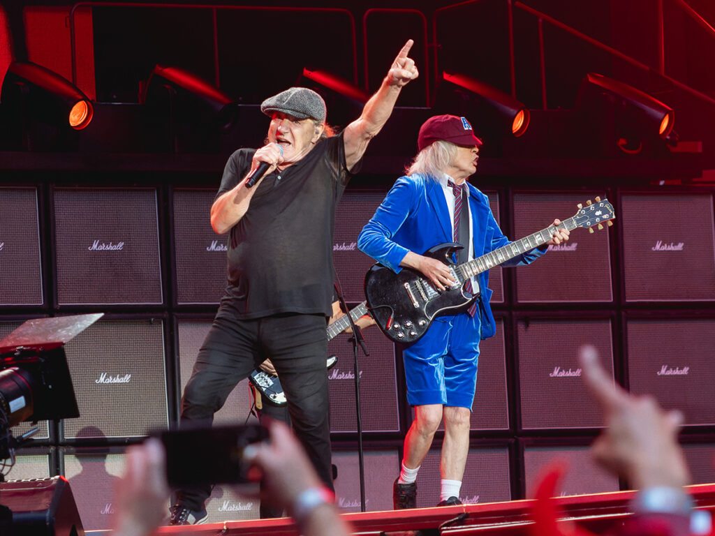 AC/DC cause the ground to shake at Melbourne concert