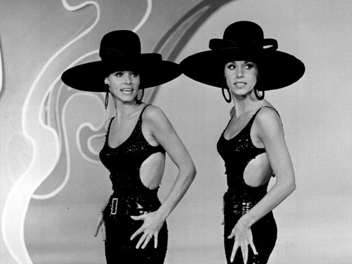 The Kessler Twins - Alice and Ellen Kessler - 1966