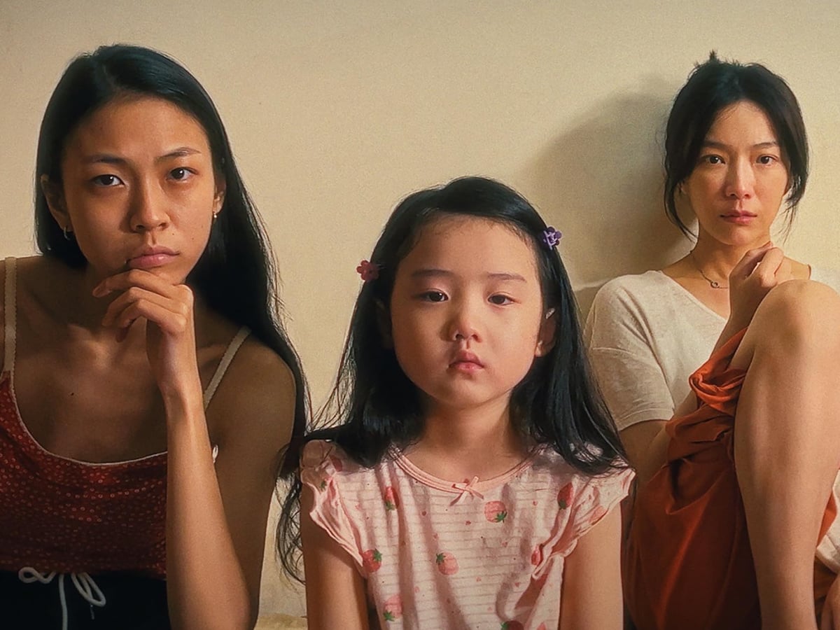 Left-Handed Girl - Shih-Ching Tsou - 2025