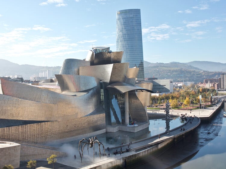 Museo Guggenheim - Bilbao - Spain