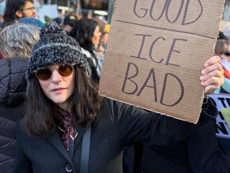Julia Louis-Dreyfus - 2026 - ICE Protest