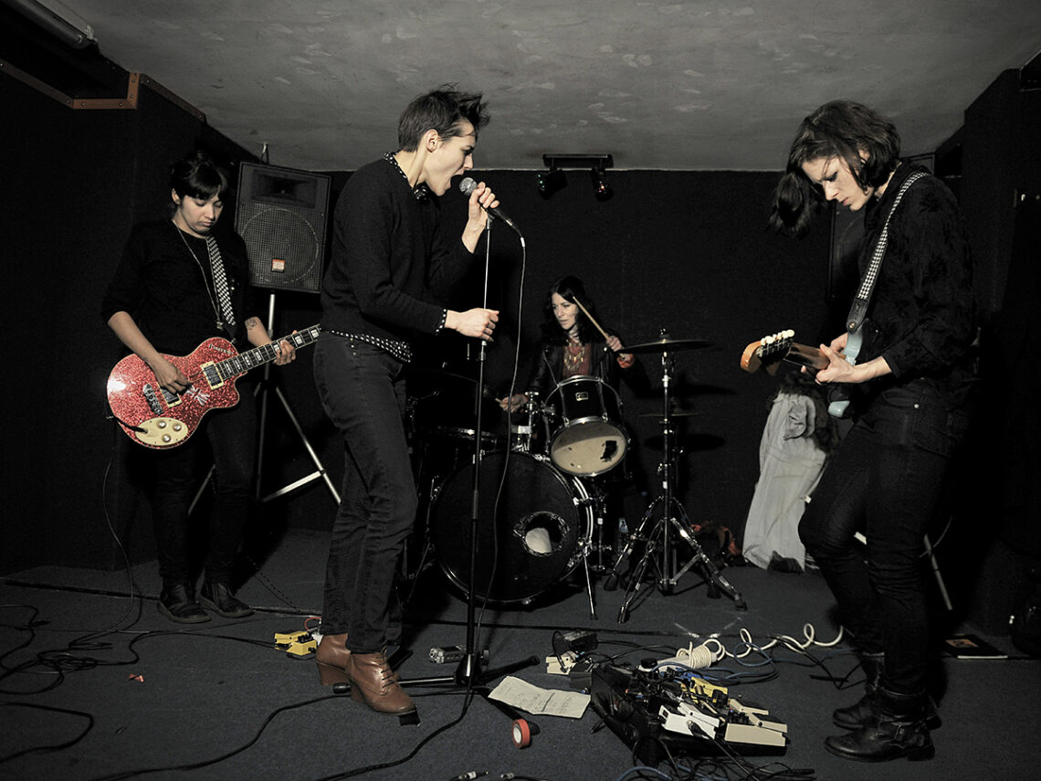 Savages - 2026 - Antoine Carlier