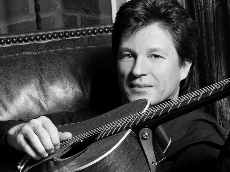 Ronnie Bowman - Musician - Singer - Guitarist