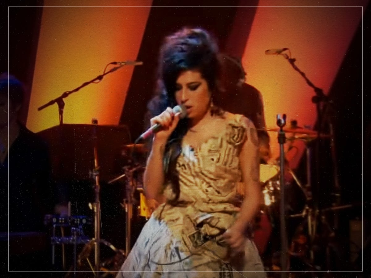Tears Dry on Their Own – ‘Later…With Jools Holland’ (2006)