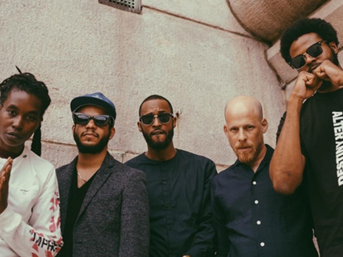 Irreversible Entanglements - Band - 2026