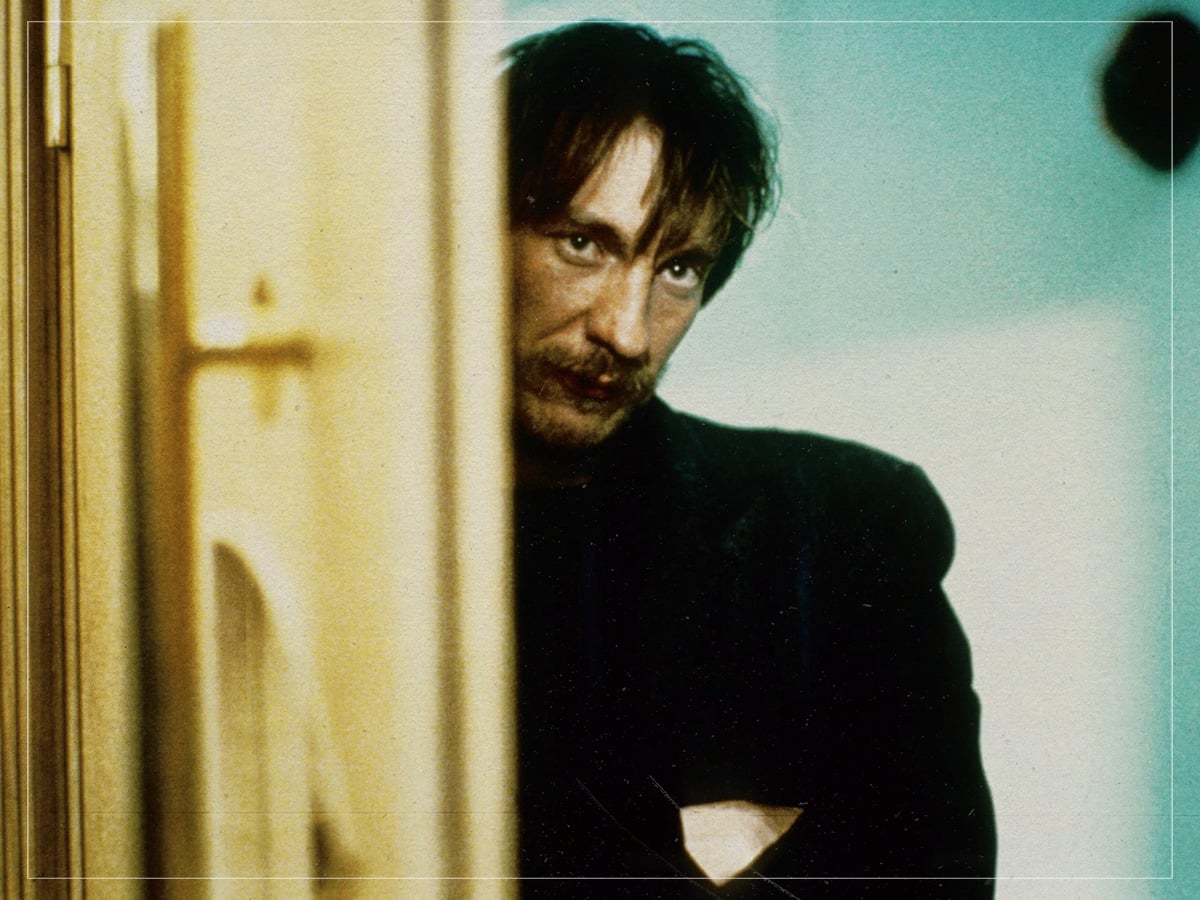 Johnny in Naked (Mike Leigh, 1993)