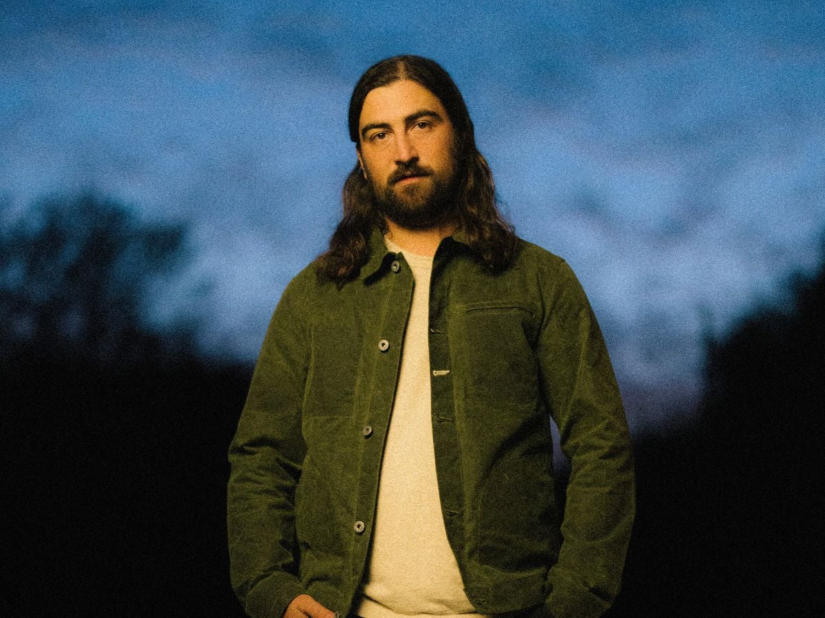 Noah Kahan Faz Fãs Jurarem Não Fazer Cocô no Chão Após Incidente Bizarro em Show na Filadélfia