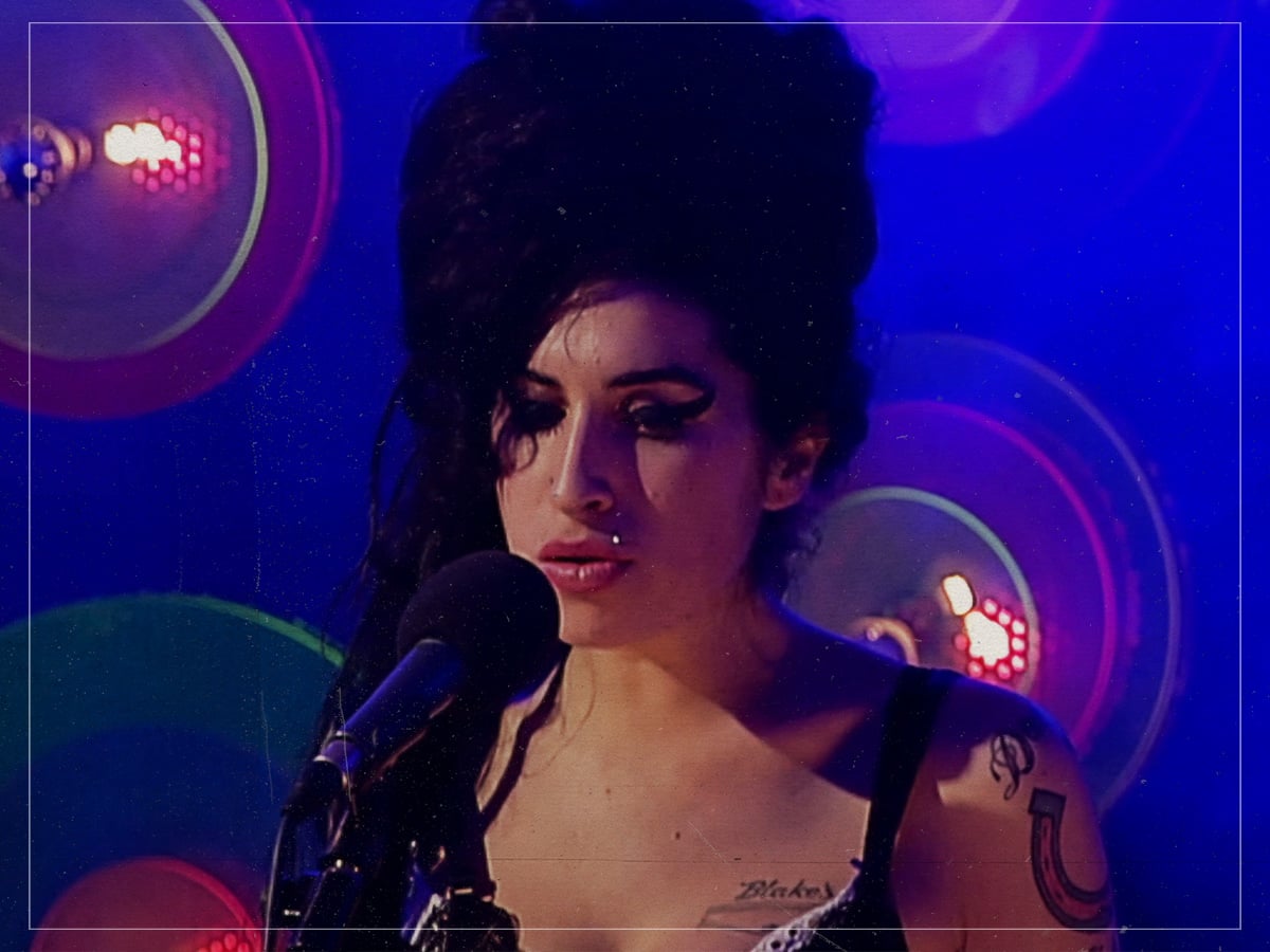 Valerie – Radio 1’s ‘Live Lounge’ (2007)