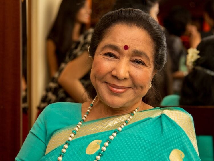 asha bhosle - Far Out Magazine