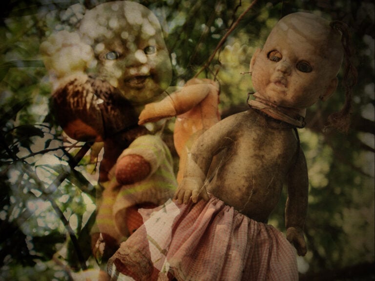 The strange commercialisation of Xochimilco- Mexico's tragic island of dolls