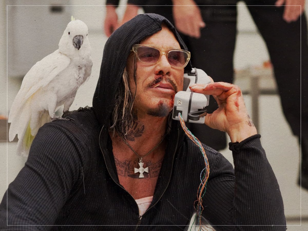 Mickey Rourke- Ivan Introduces His Bird in ‘Iron Man 2’ (Jon Favreau, 2010)