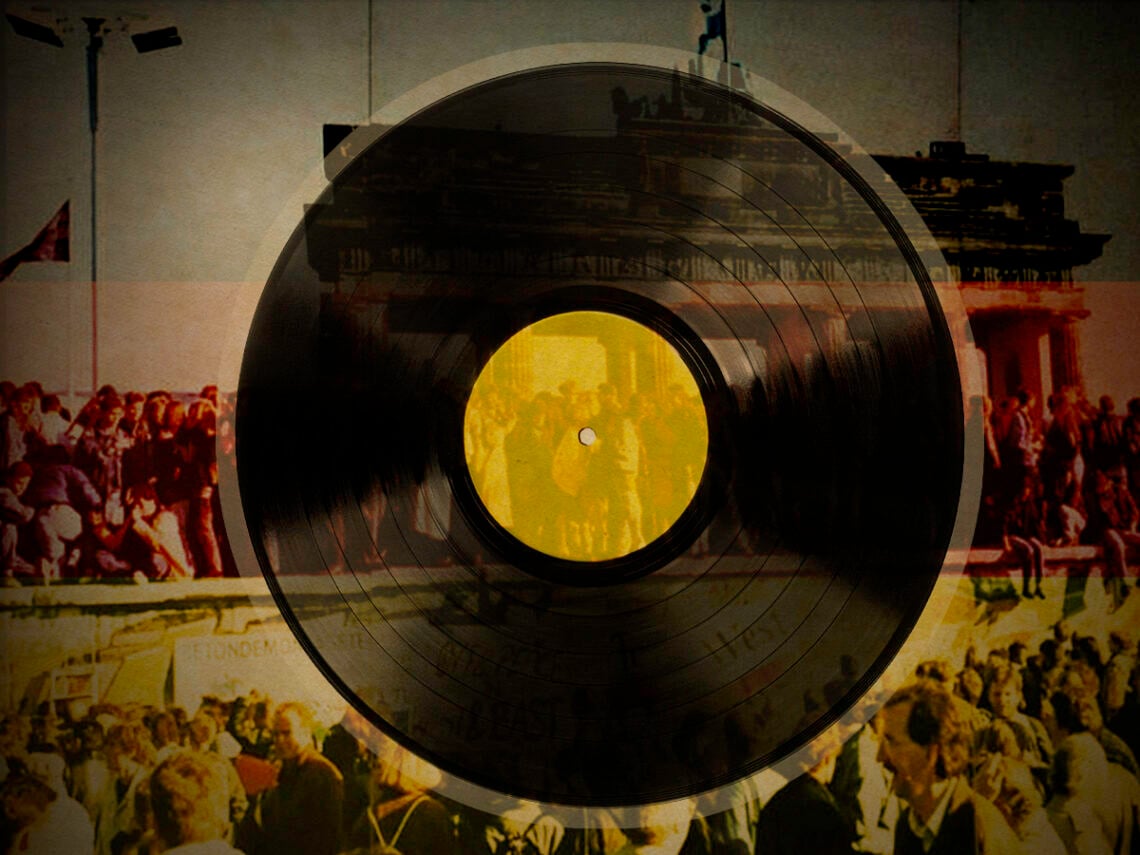 What song was number one the day the Berlin Wall fell?